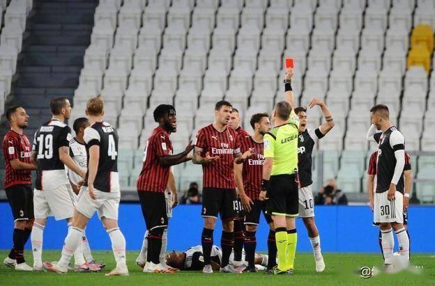  多特蒙德主场险胜门兴延续争冠希望  