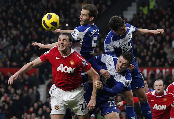  阿森纳主场完胜曼联展现争冠强劲竞争力